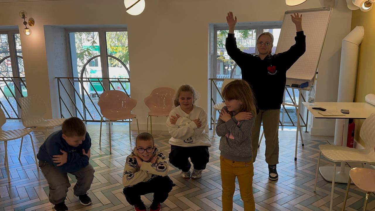 Перев`язувальний матеріал та Бетадин